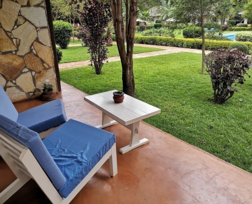 Country_Lodge_2.jpg Terrasse Country Lodge Tansania