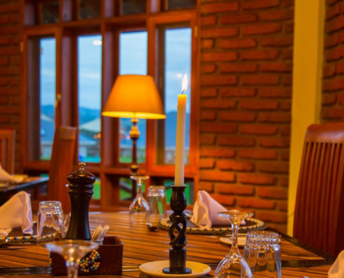 Marera_Valley_Lodge_innen.png Marera Valley Lodge Tansania