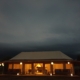 The Whisper Camp am Abend, Tansania
